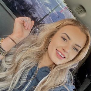 Meet your Posher, Kiana